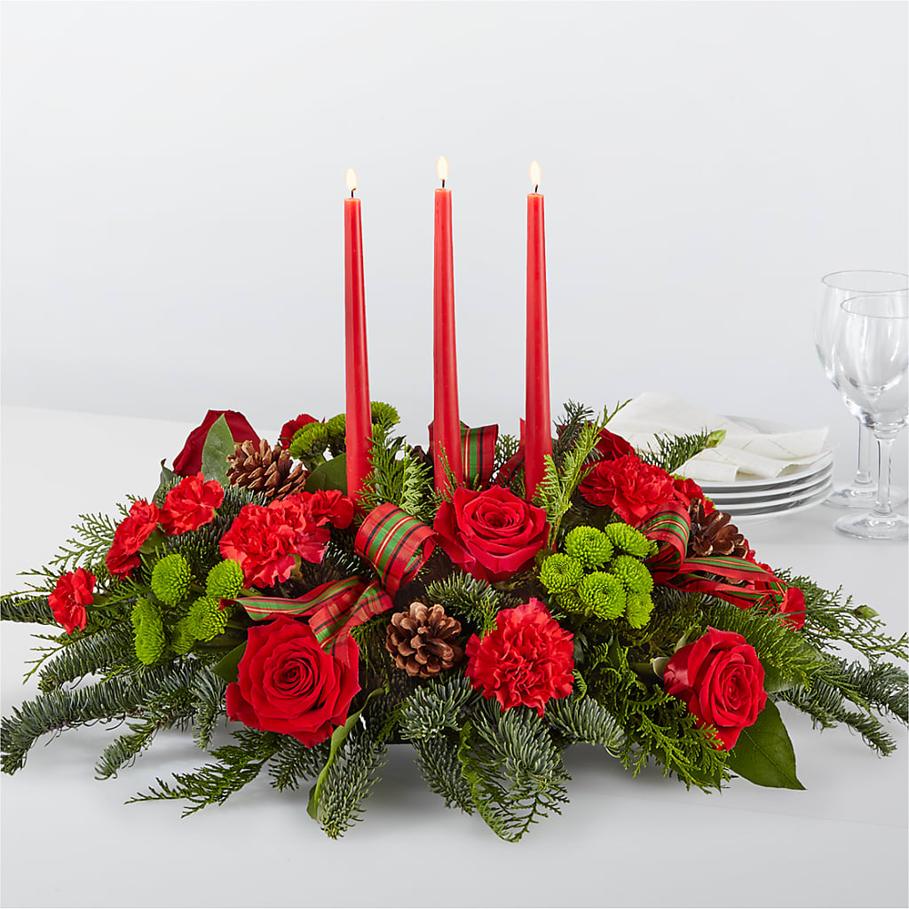 By the Candlelight Centerpiece – Fleuriste East Angus Et Maison Du Cadeau, East Angus PQ