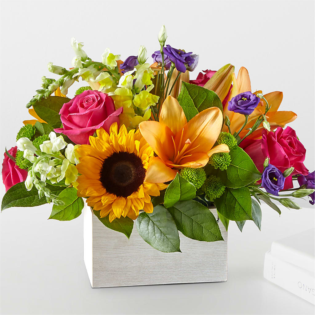 Best Day Box Bouquet – Fleuriste East Angus Et Maison Du Cadeau, East Angus PQ