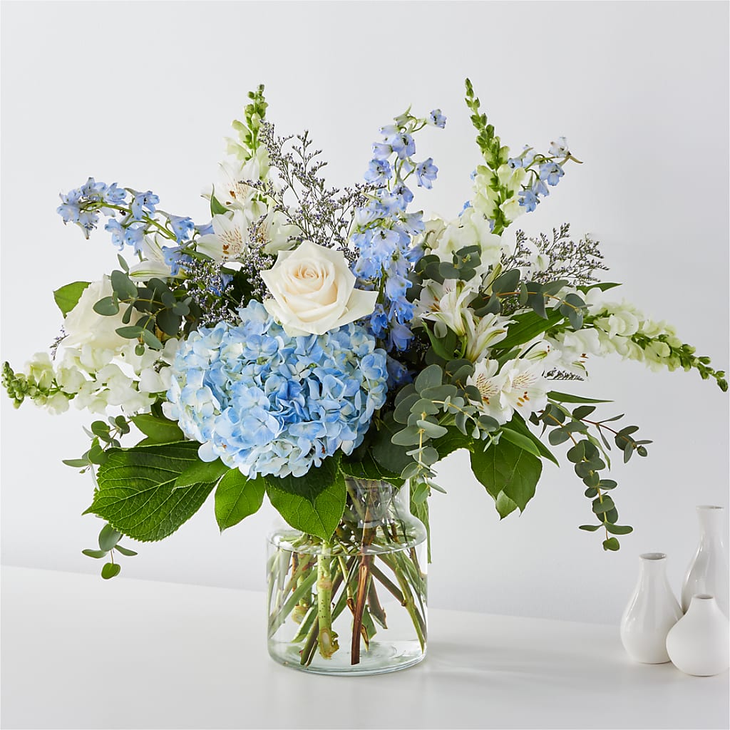 Coastal Blossom Bouquet – Fleuriste East Angus Et Maison Du Cadeau, East Angus PQ