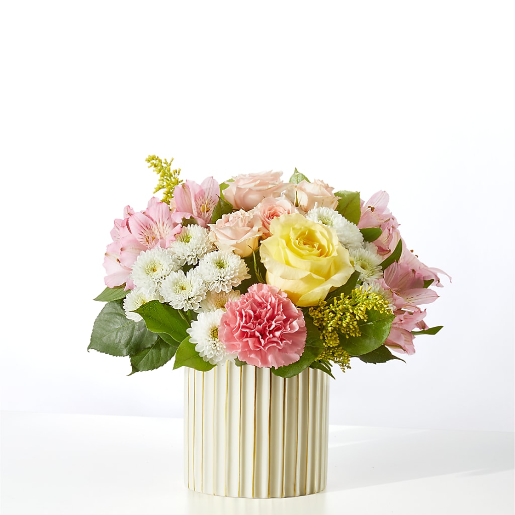 Watercolors Bouquet – Fleuriste East Angus Et Maison Du Cadeau, East Angus PQ