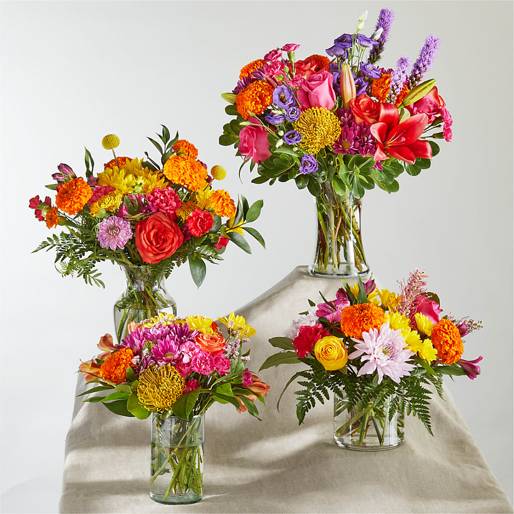 Feast of Color – A Florist Original – Fleuriste East Angus Et Maison Du Cadeau, East Angus PQ