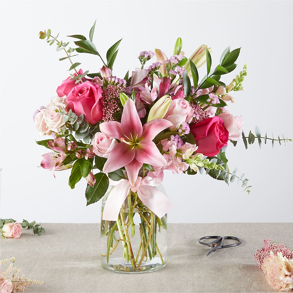 Pink Ribbon - A Florist Original – Fleuriste East Angus Et Maison Du Cadeau, East Angus PQ