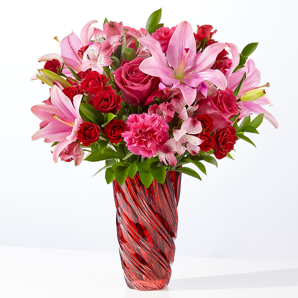 In Love Bouquet with Luxe Swirl Vase – Fleuriste East Angus Et Maison Du Cadeau, East Angus PQ