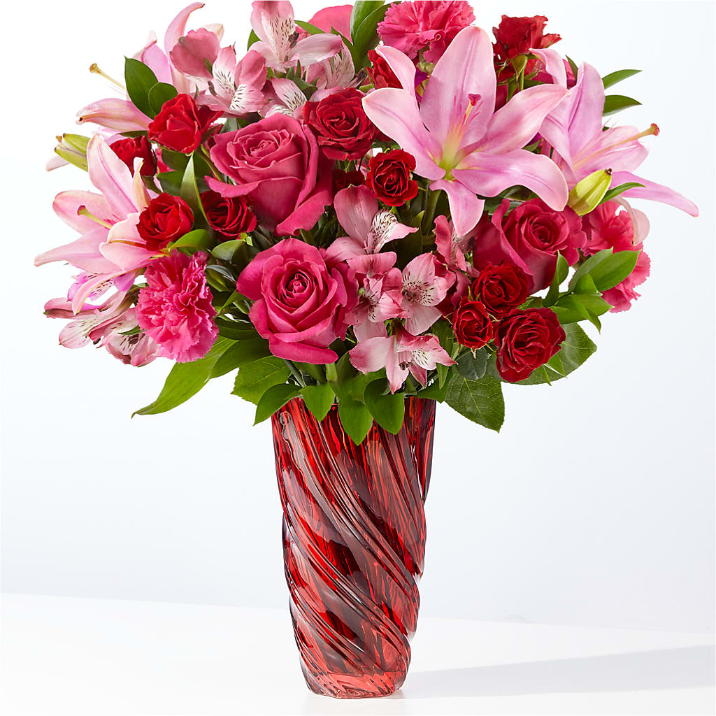 In Love Bouquet with Luxe Swirl Vase – Fleuriste East Angus Et Maison Du Cadeau, East Angus PQ