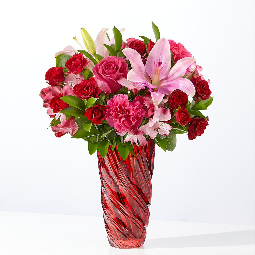 In Love Bouquet with Luxe Swirl Vase – Fleuriste East Angus Et Maison Du Cadeau, East Angus PQ