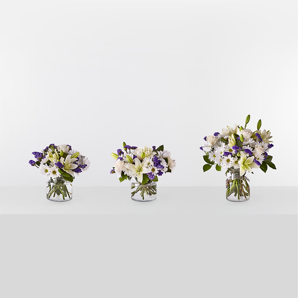 Beyond Blue Bouquet – Fleuriste East Angus Et Maison Du Cadeau, East Angus PQ