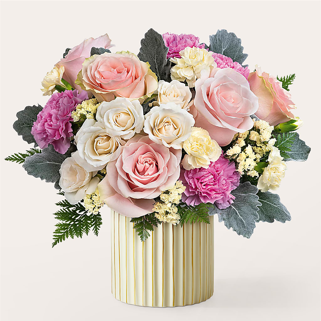 Blissful Moments Bouquet with Ivory Vase – Fleuriste East Angus Et Maison Du Cadeau, East Angus PQ