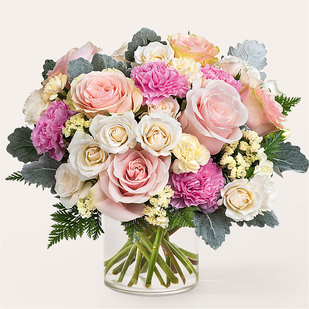 Blissful Moments Bouquet – Fleuriste East Angus Et Maison Du Cadeau, East Angus PQ
