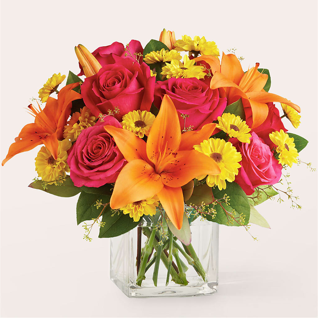 Neon Lights Bouquet – Fleuriste East Angus Et Maison Du Cadeau, East Angus PQ