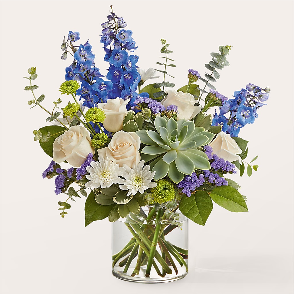 Cerulean Waves Bouquet – Fleuriste East Angus Et Maison Du Cadeau, East Angus PQ