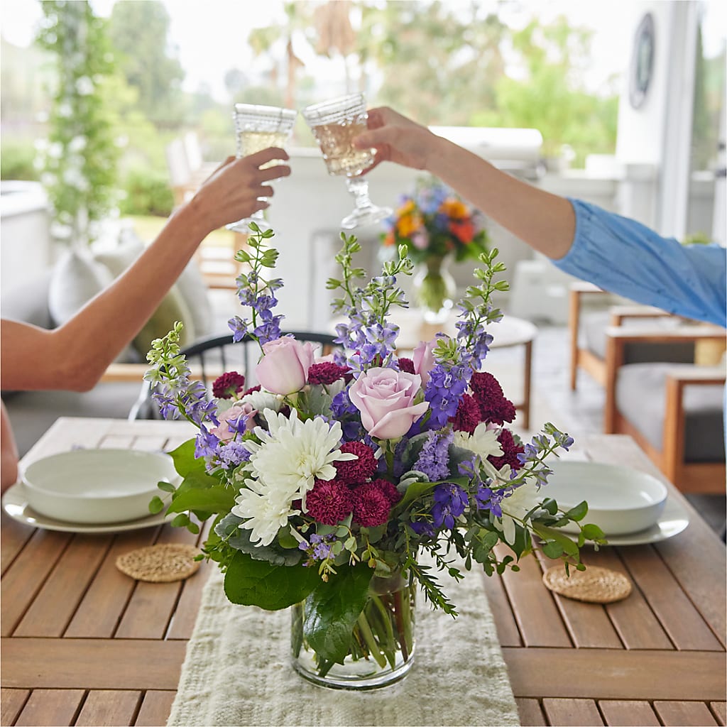 Violet Frost Bouquet – Fleuriste East Angus Et Maison Du Cadeau, East Angus PQ