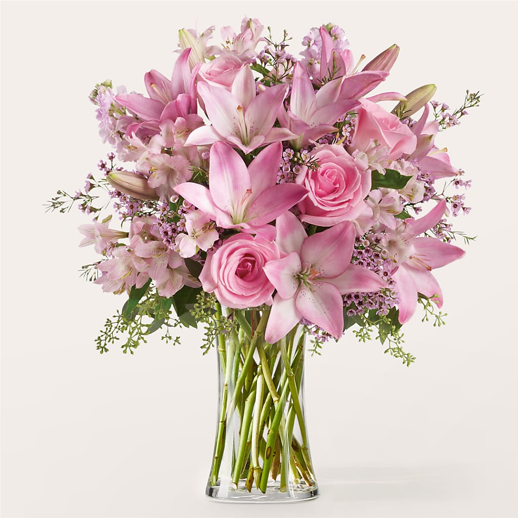 Gentle Gesture Bouquet – Fleuriste East Angus Et Maison Du Cadeau, East Angus PQ