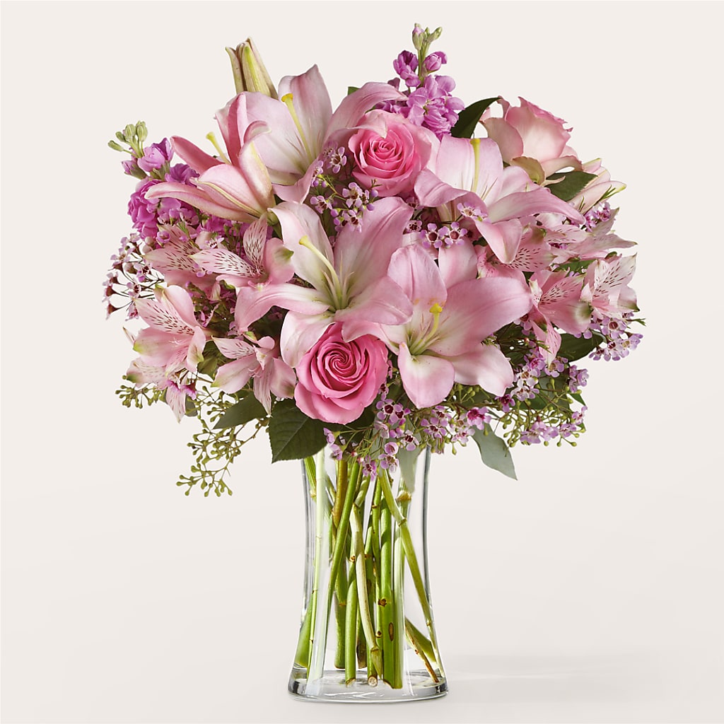 Gentle Gesture Bouquet – Fleuriste East Angus Et Maison Du Cadeau, East Angus PQ