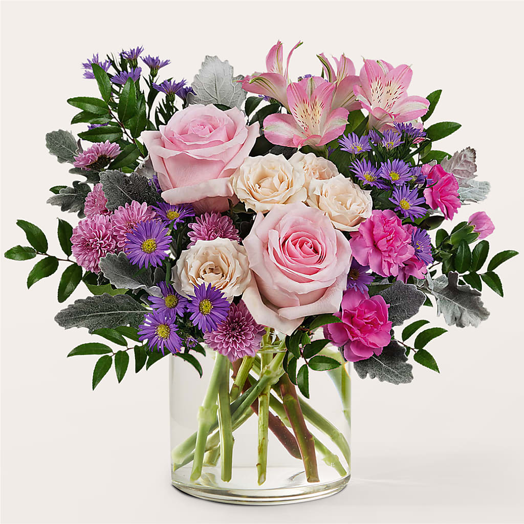 Light as a Feather Bouquet – Fleuriste East Angus Et Maison Du Cadeau, East Angus PQ