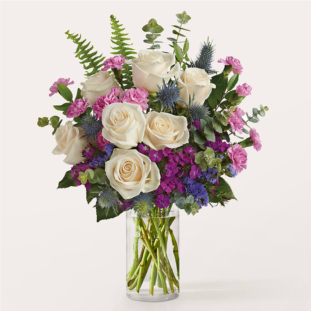 The Gala Bouquet – Fleuriste East Angus Et Maison Du Cadeau, East Angus PQ
