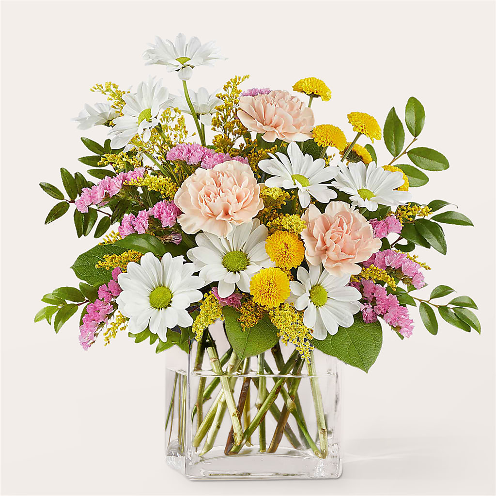 Country Cottage Bouquet – Fleuriste East Angus Et Maison Du Cadeau, East Angus PQ
