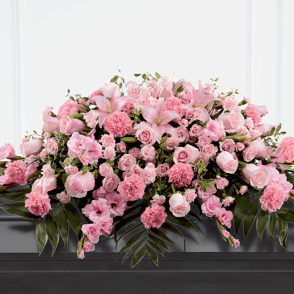 Garden of Comfort Casket Spray (Standard) – Fleuriste East Angus Et Maison Du Cadeau, East Angus PQ