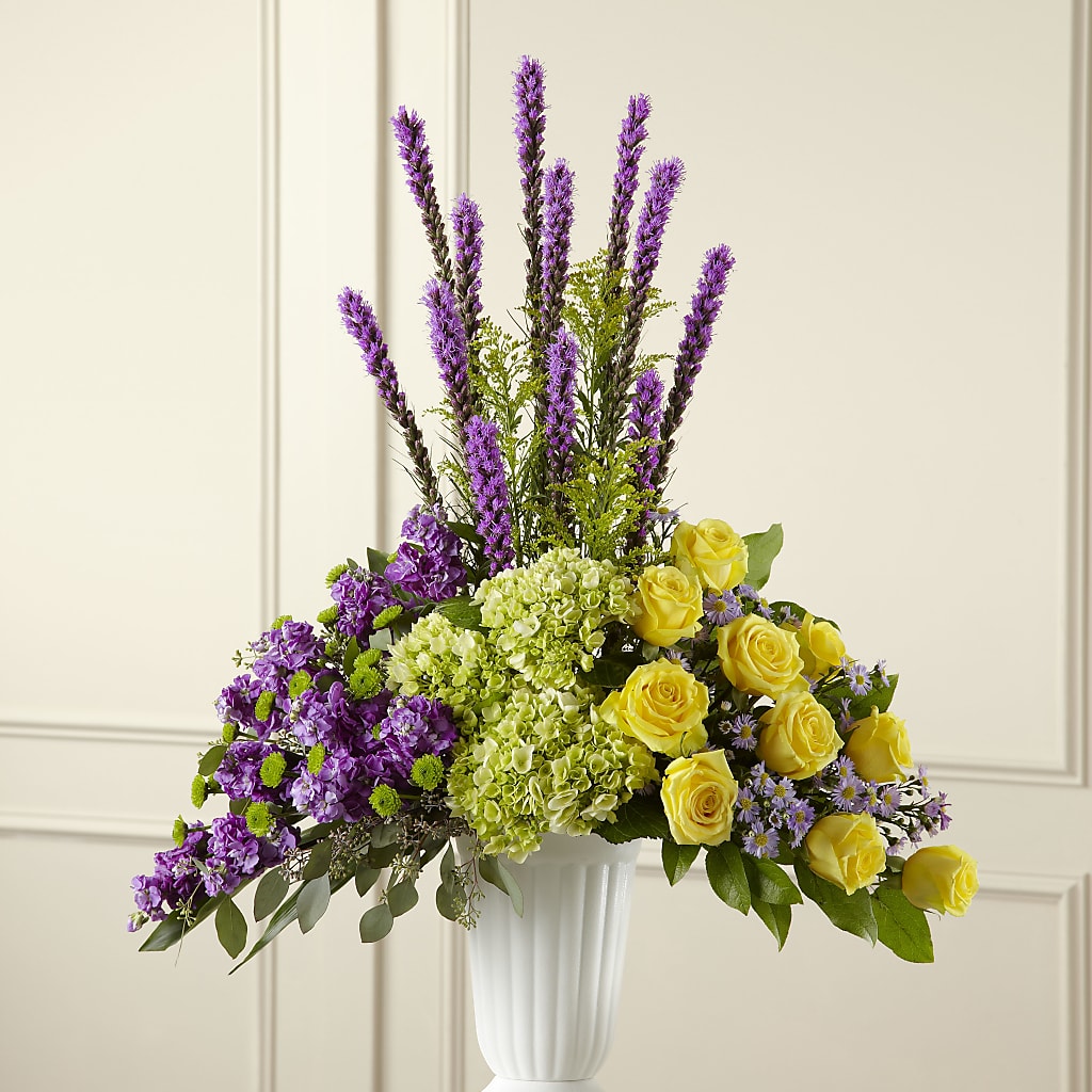 Affection Arrangement – Fleuriste East Angus Et Maison Du Cadeau, East Angus PQ