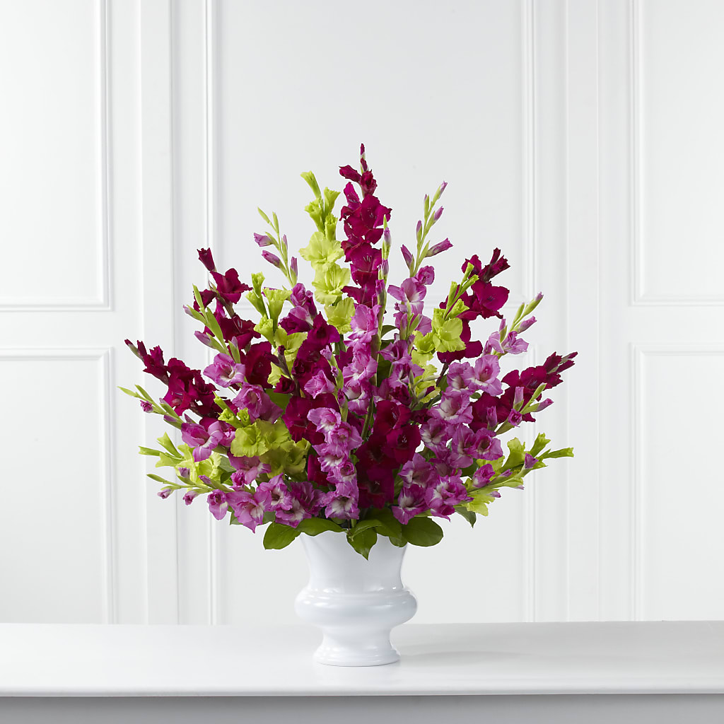 Solemn Offering Arrangement – Fleuriste East Angus Et Maison Du Cadeau, East Angus PQ