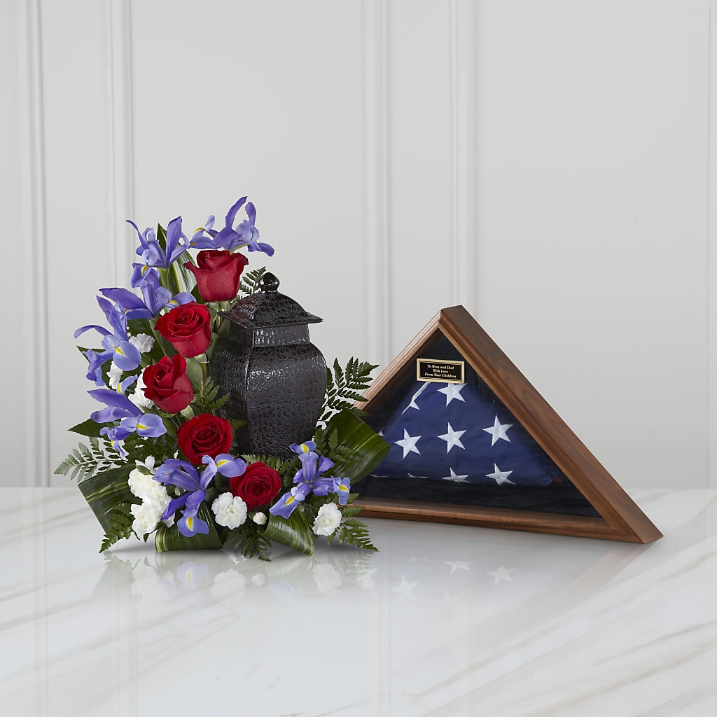 Patriotic Tribute Arrangement – Fleuriste East Angus Et Maison Du Cadeau, East Angus PQ
