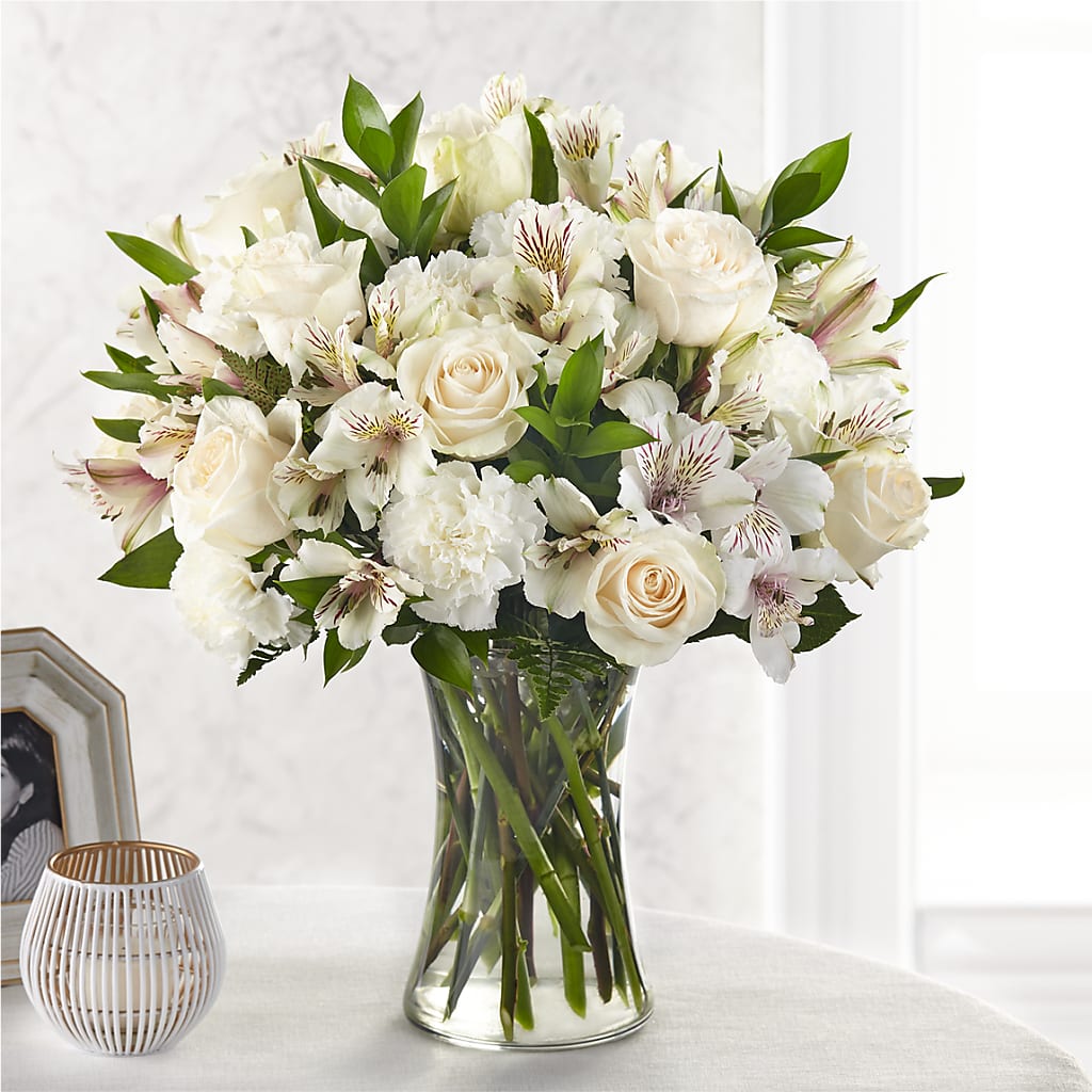 Cherished Friend Bouquet – Fleuriste East Angus Et Maison Du Cadeau, East Angus PQ