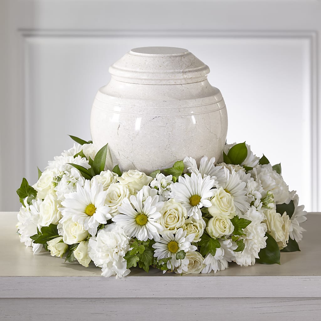 Ivory Gardens Cremation Adornment – Fleuriste East Angus Et Maison Du Cadeau, East Angus PQ