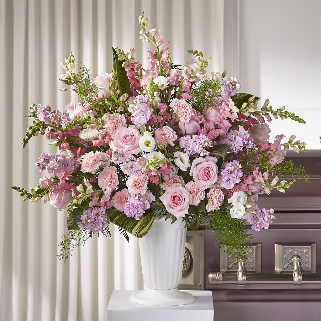 Divine Comfort Arrangement – Fleuriste East Angus Et Maison Du Cadeau, East Angus PQ
