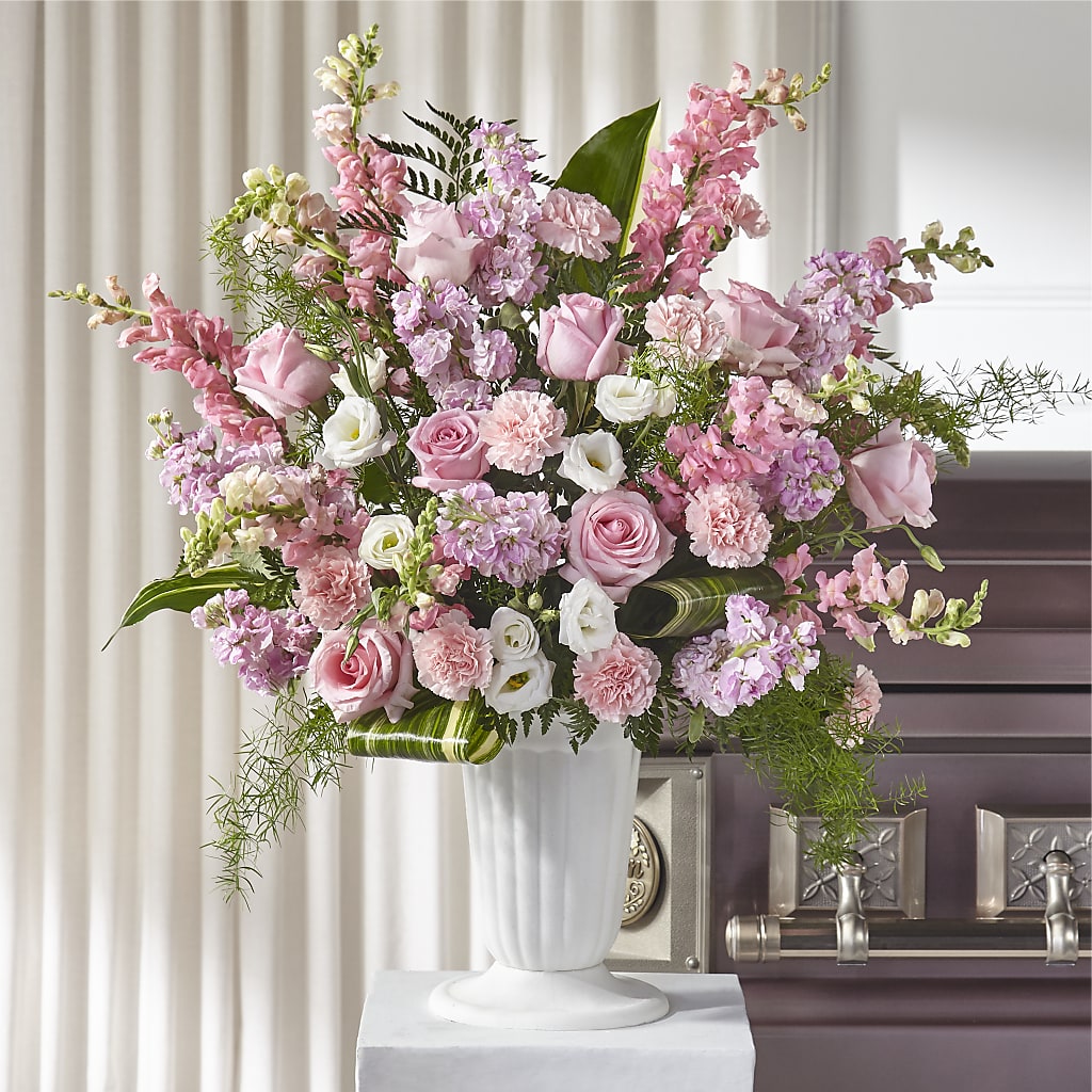 Divine Comfort Arrangement – Fleuriste East Angus Et Maison Du Cadeau, East Angus PQ