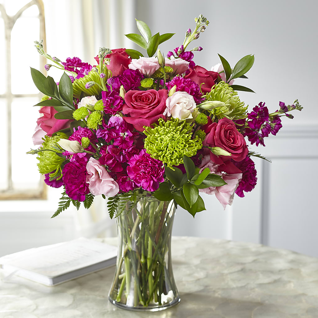 Everlasting Embrace Bouquet – Fleuriste East Angus Et Maison Du Cadeau, East Angus PQ