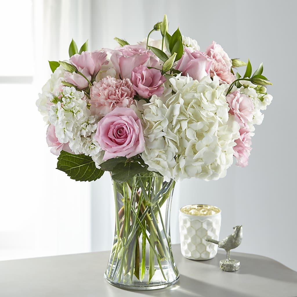Guiding Grace Bouquet – Fleuriste East Angus Et Maison Du Cadeau, East Angus PQ