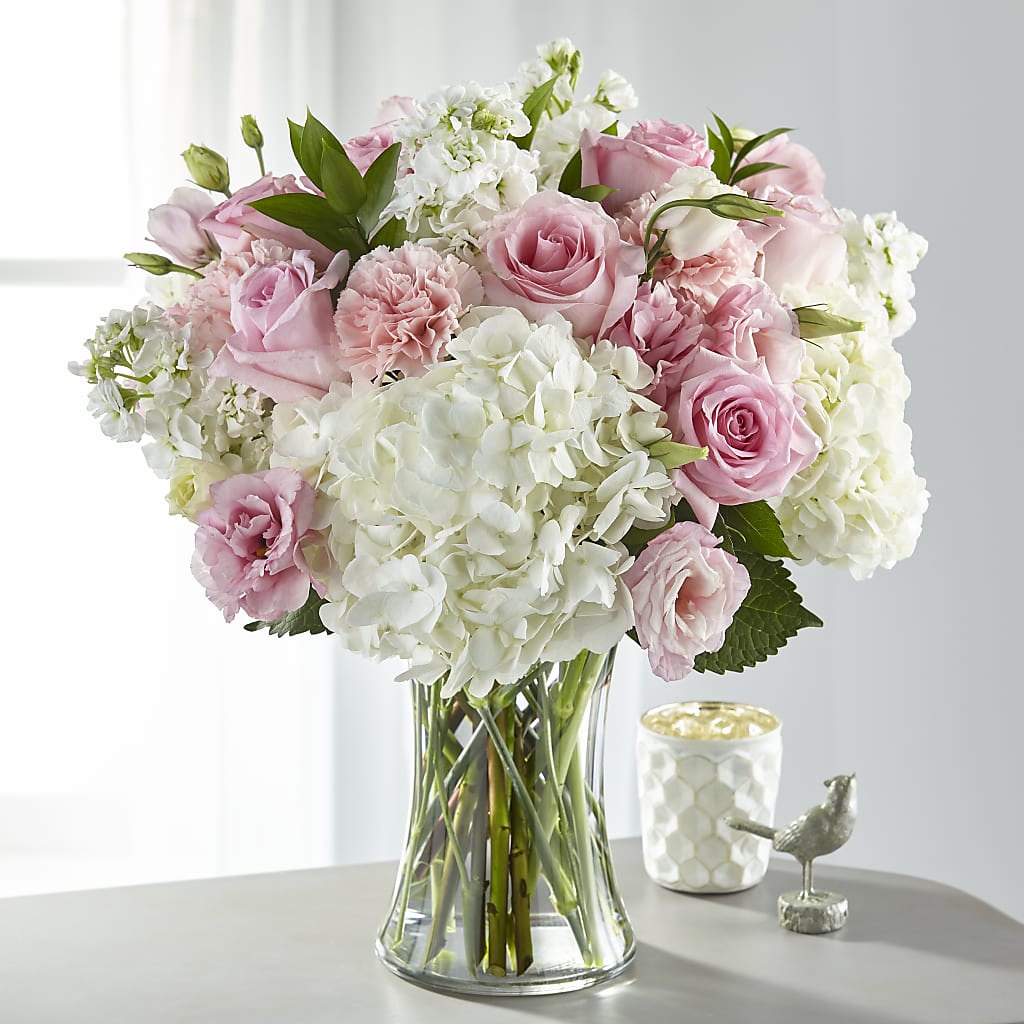 Guiding Grace Bouquet – Fleuriste East Angus Et Maison Du Cadeau, East Angus PQ