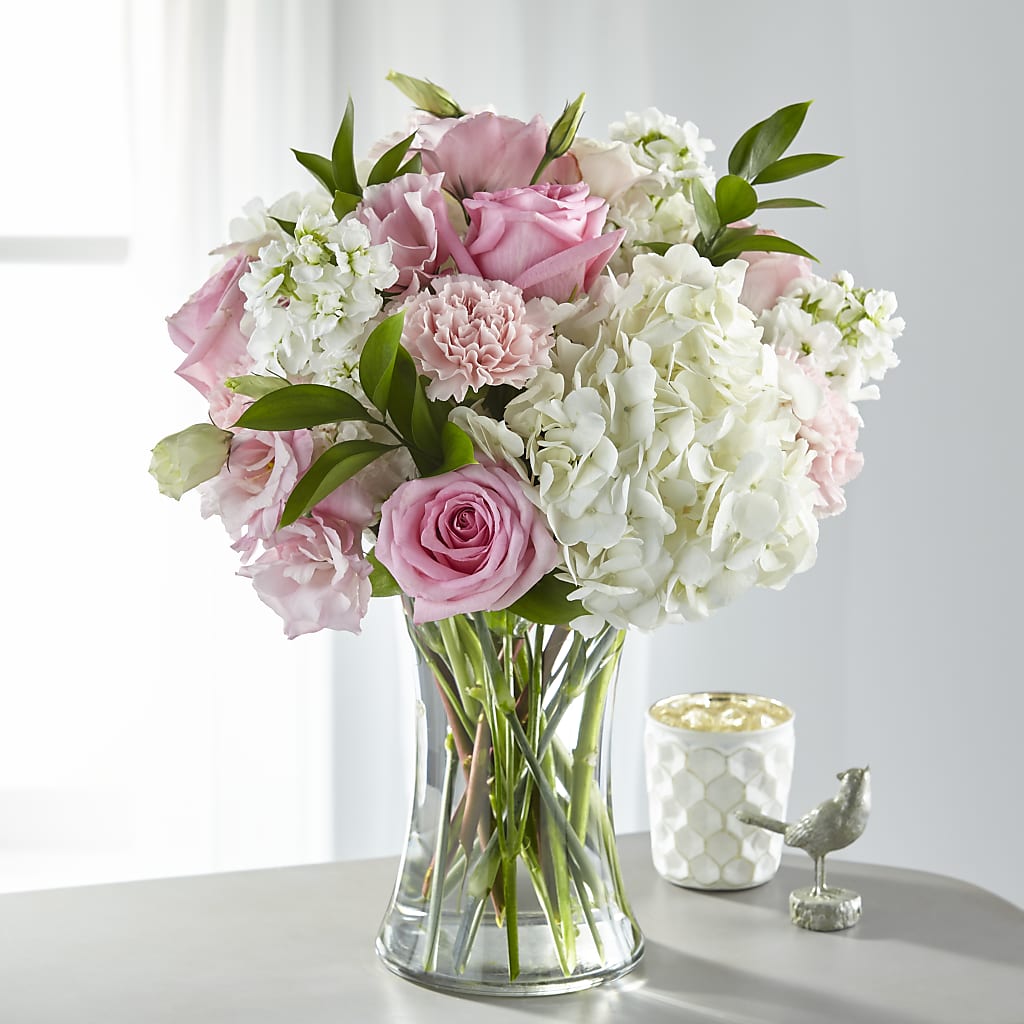 Guiding Grace Bouquet – Fleuriste East Angus Et Maison Du Cadeau, East Angus PQ