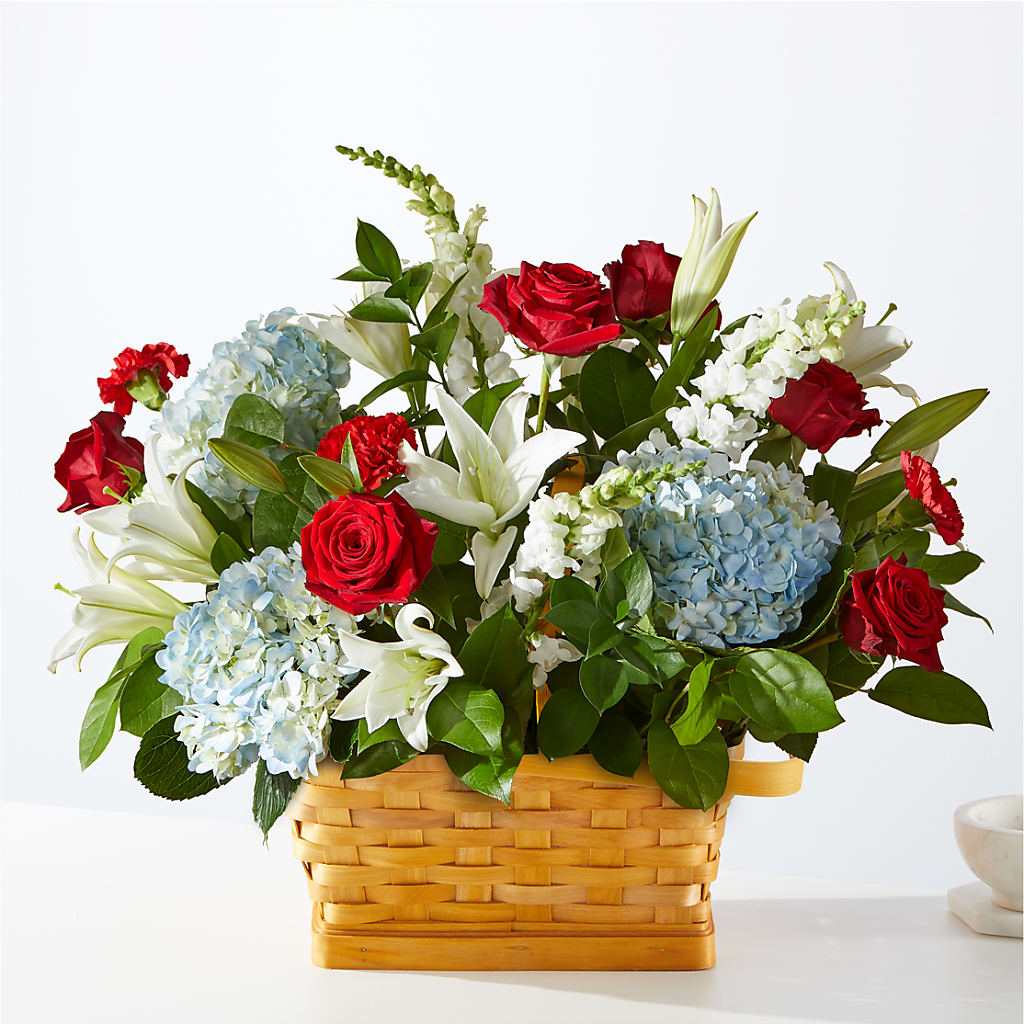 Greater Glory Basket – Fleuriste East Angus Et Maison Du Cadeau, East Angus PQ