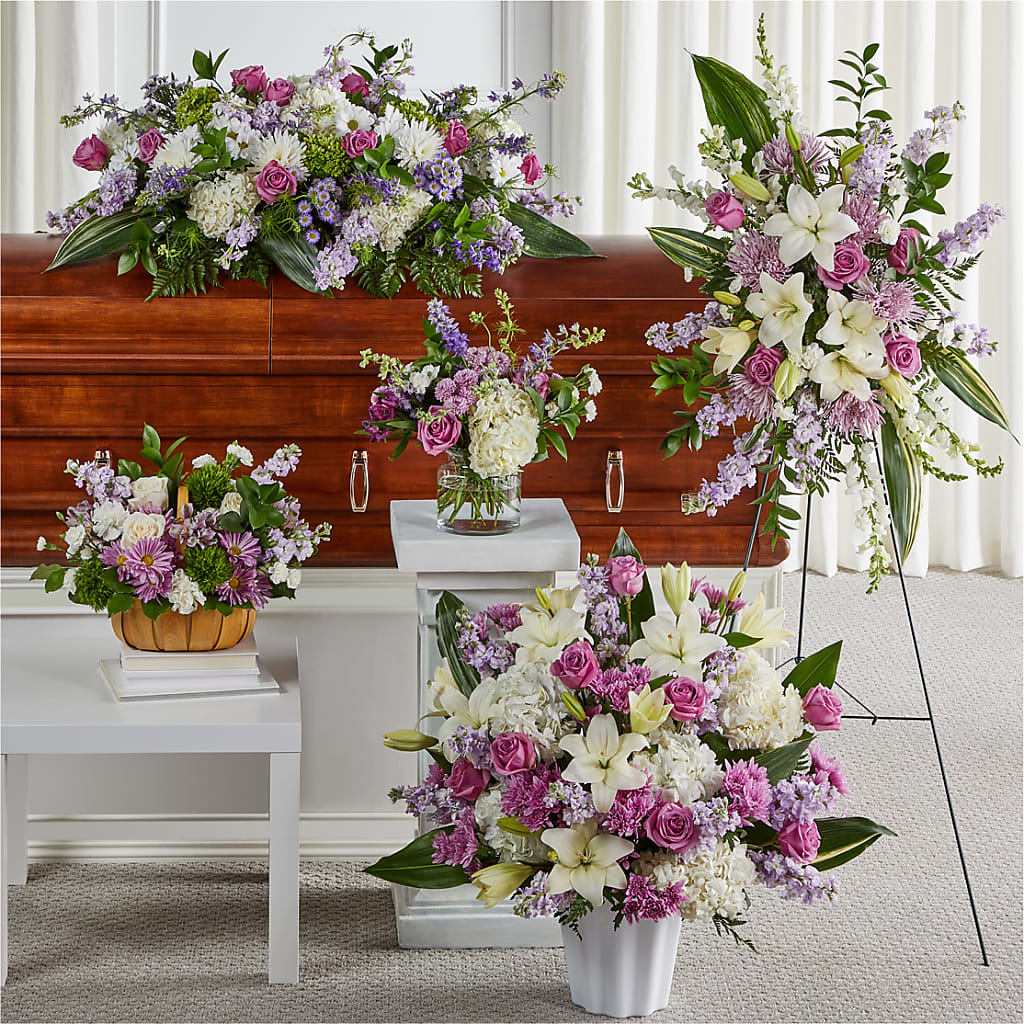 Tender Embrace Bundles – Fleuriste East Angus Et Maison Du Cadeau, East Angus PQ