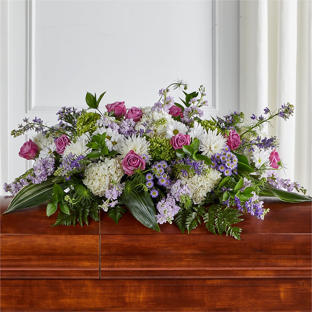 Meadows of Serenity Casket Spray – Fleuriste East Angus Et Maison Du Cadeau, East Angus PQ
