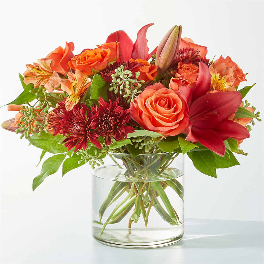 Crimson Leaves Bouquet – Fleuriste East Angus Et Maison Du Cadeau, East Angus PQ