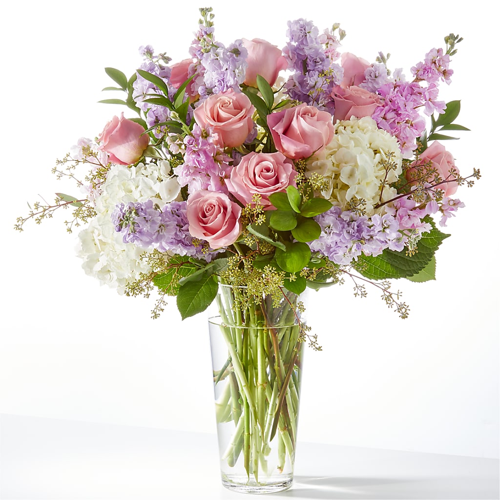 Embraced Bouquet – Fleuriste East Angus Et Maison Du Cadeau, East Angus PQ