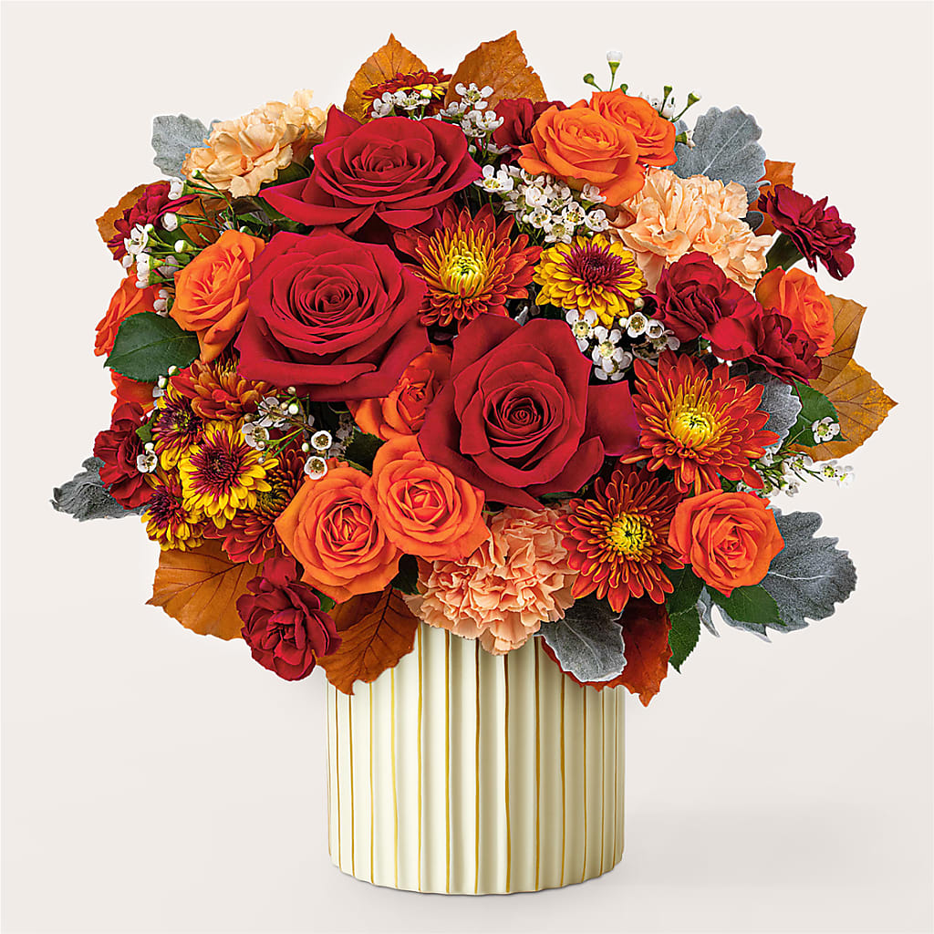 Merlot Bouquet with Ivory Vase – Fleuriste East Angus Et Maison Du Cadeau, East Angus PQ