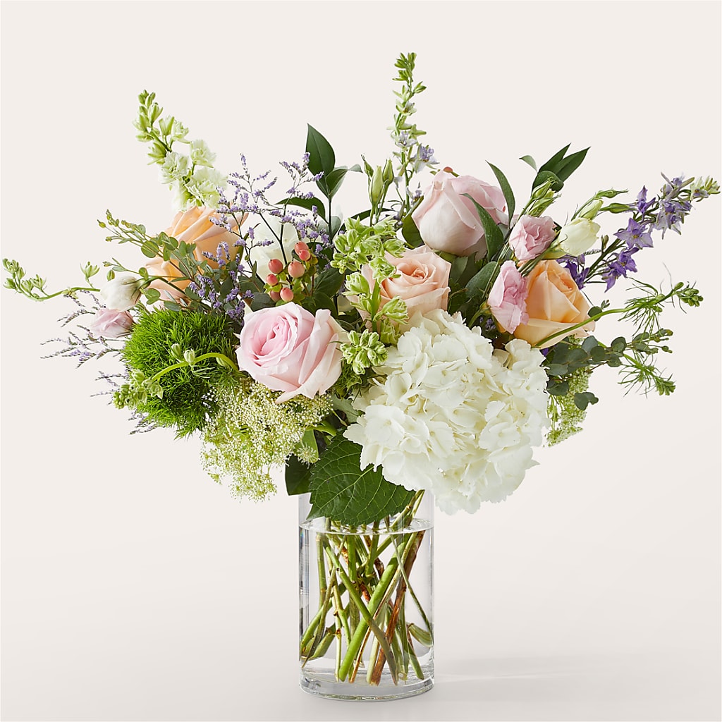 From Scratch Luxury Bouquet – Fleuriste East Angus Et Maison Du Cadeau, East Angus PQ