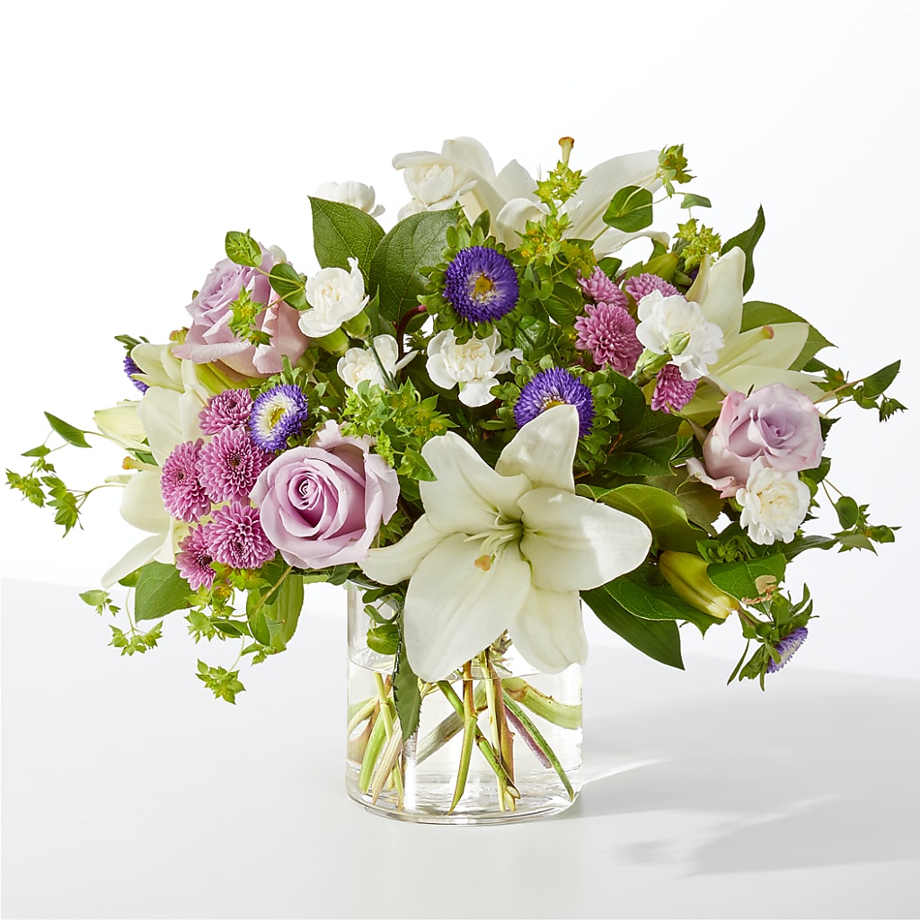 April Showers Bouquet – Fleuriste East Angus Et Maison Du Cadeau, East Angus PQ