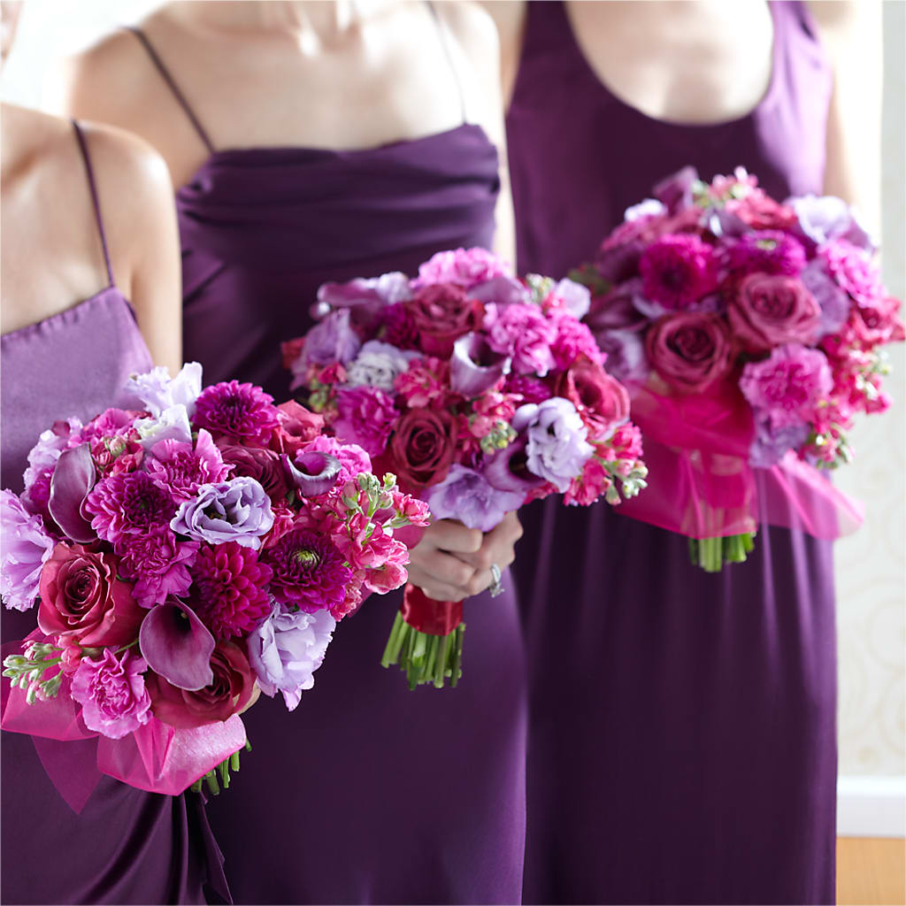 Bridesmaid's Garden Bouquet – Fleuriste East Angus Et Maison Du Cadeau, East Angus PQ