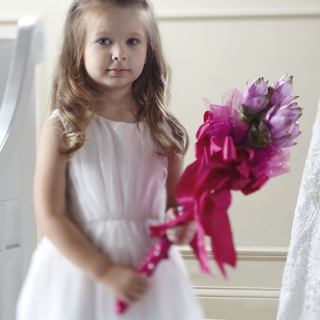 Sparkle Pink Flower Girl Bouquet – Fleuriste East Angus Et Maison Du Cadeau, East Angus PQ