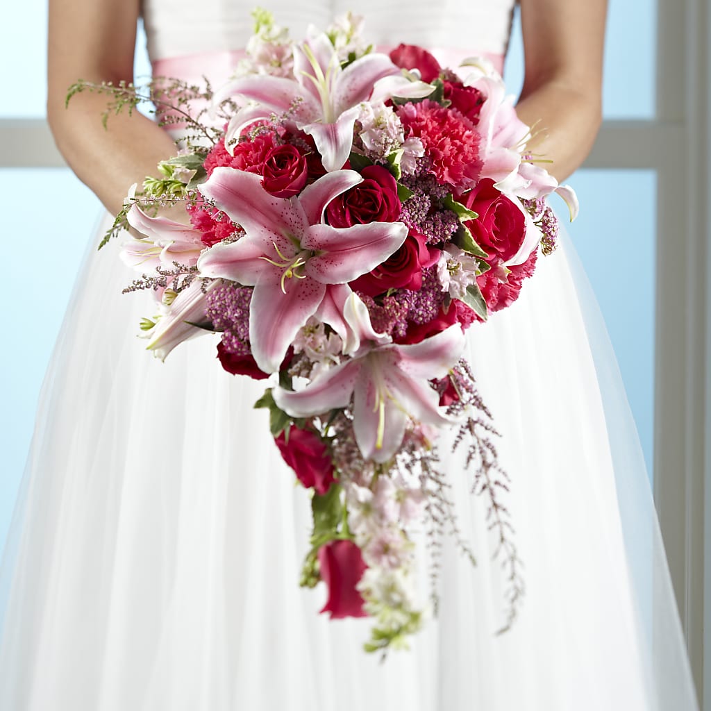 Lily & Rose Bouquet – Fleuriste East Angus Et Maison Du Cadeau, East Angus PQ
