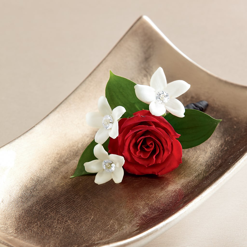 Poetry Boutonniere – Fleuriste East Angus Et Maison Du Cadeau, East Angus PQ