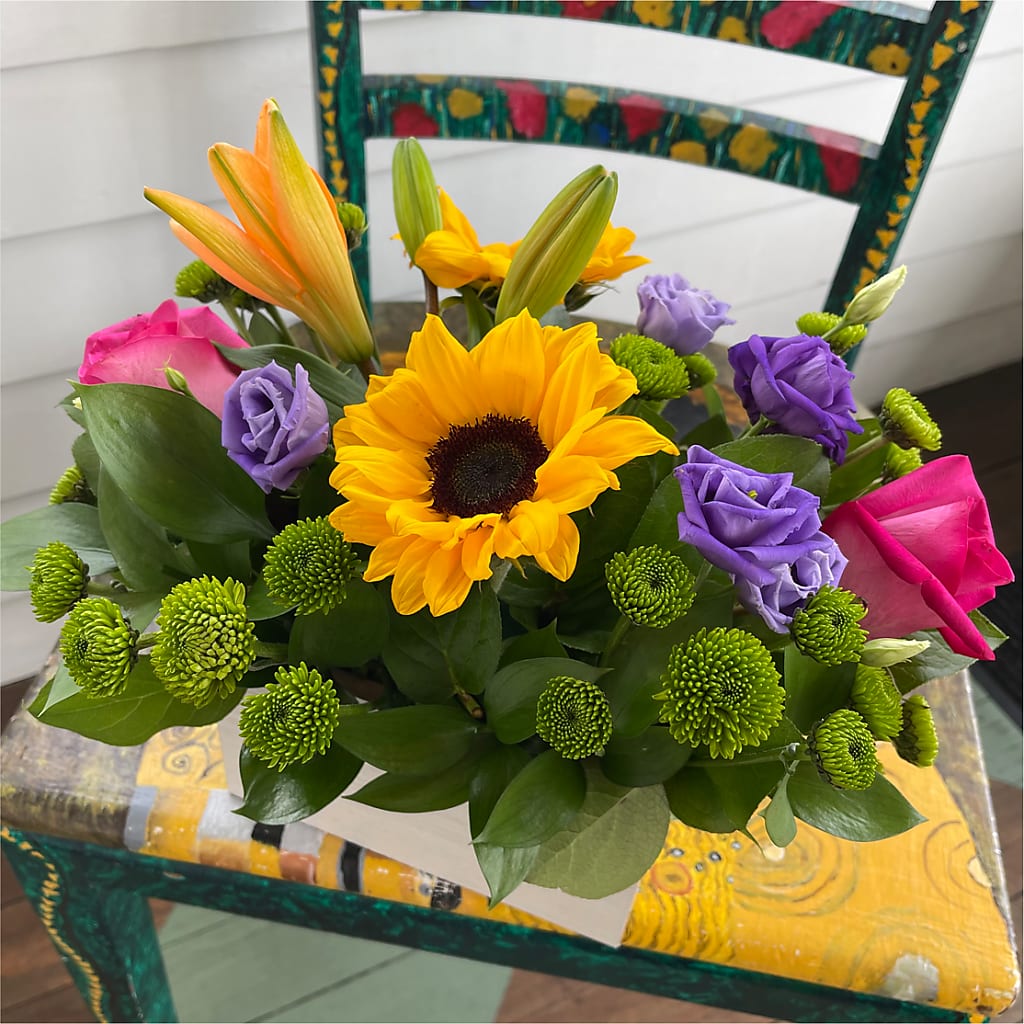 Best Day Box Bouquet –  Fleuriste East Angus Et Maison Du Cadeau, East Angus PQ
