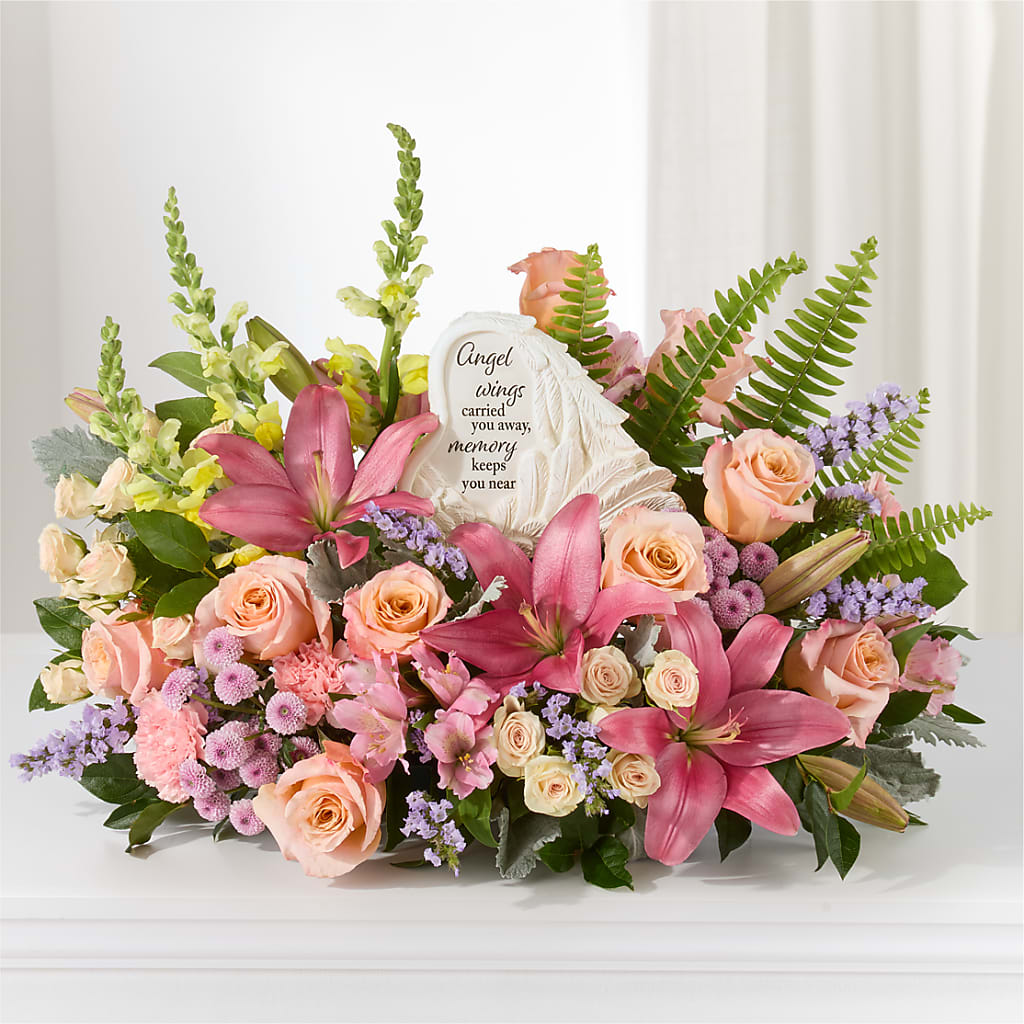 Gentle Light Arrangement –  Fleuriste East Angus Et Maison Du Cadeau, East Angus PQ
