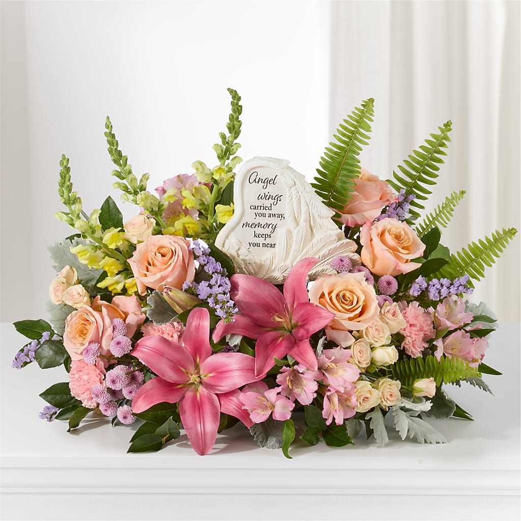 Gentle Light Arrangement –  Fleuriste East Angus Et Maison Du Cadeau, East Angus PQ