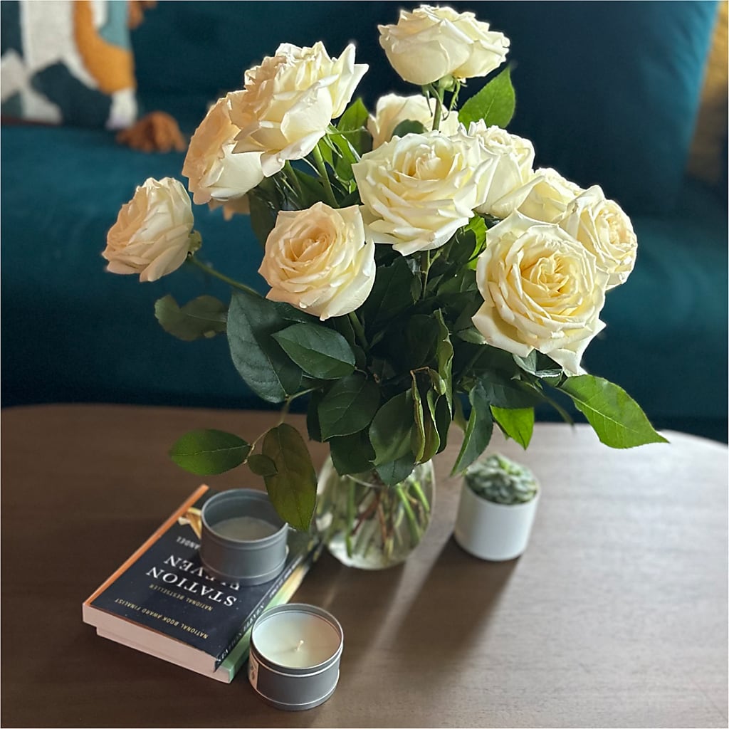 Long Stem Yellow Rose Bouquet –  Fleuriste East Angus Et Maison Du Cadeau, East Angus PQ