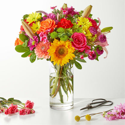 Cue the Confetti - A Florist Original –  Fleuriste East Angus Et Maison Du Cadeau, East Angus PQ