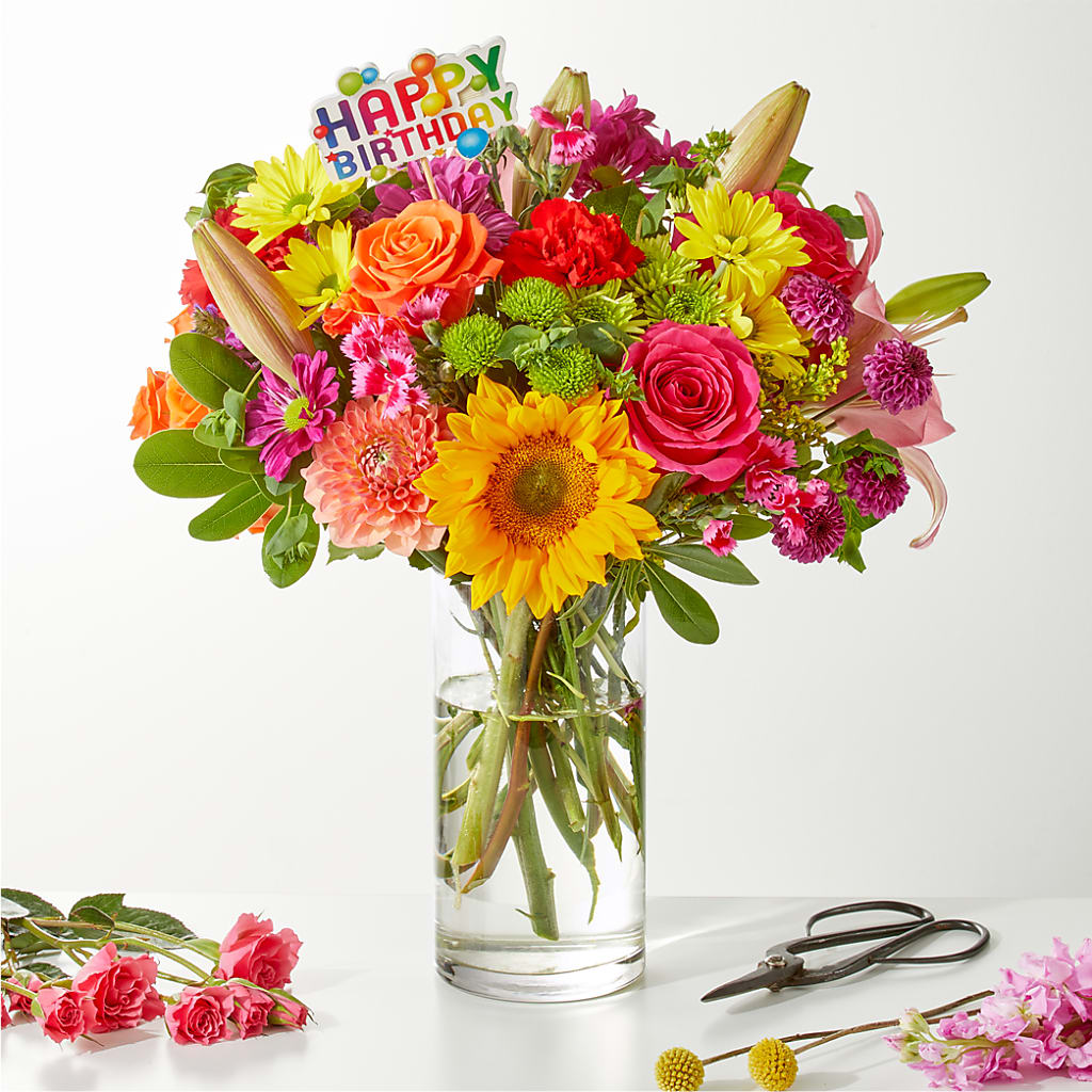 Cue the Confetti - A Florist Original –  Fleuriste East Angus Et Maison Du Cadeau, East Angus PQ